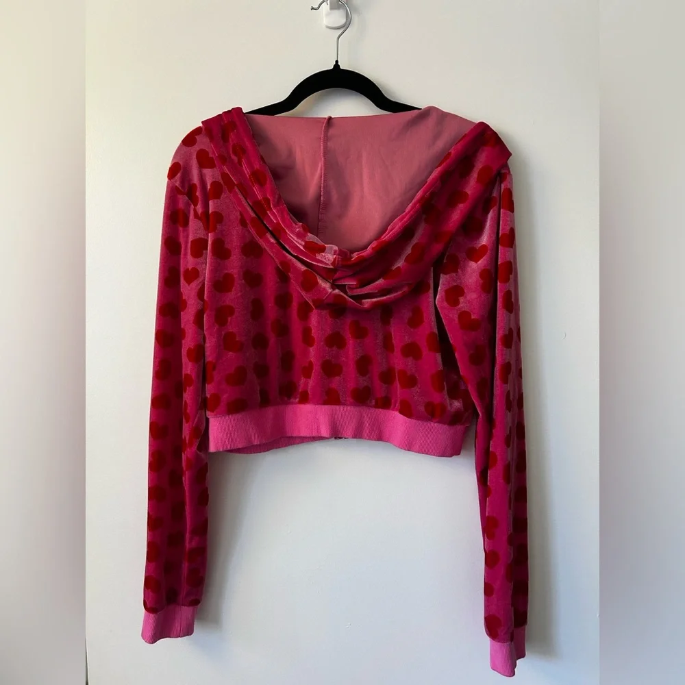 JENNIFER’S BODY Velour Pink Heart Cropped Zip Up Sweatshirt - Picture 3 of 6